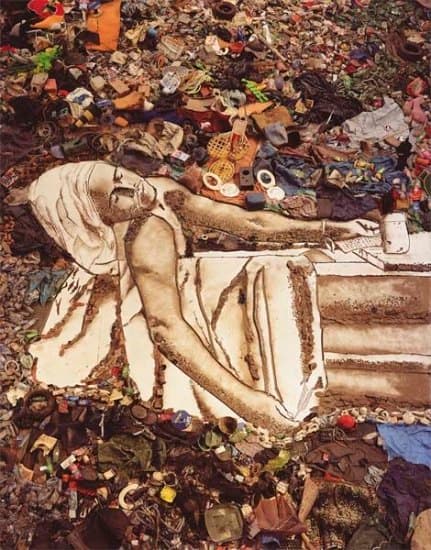 Marat (Sebastião) de la série Pictures of Garbage de Vik Muniz
